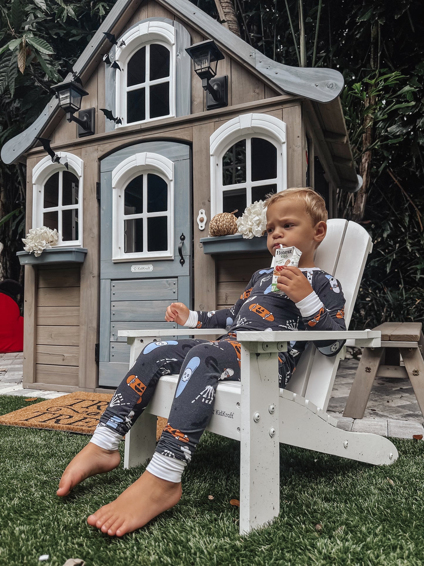 SPOOKY SKATEBOARDS - JOGGER SET