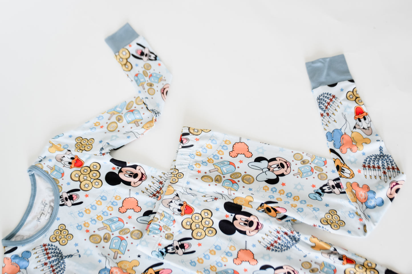 *** PRE-ORDER *** HANUKKAH MAGIC - KIDS 2 JOGGER SET