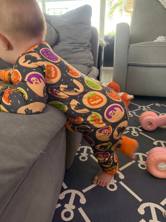 *** PRE-ORDER ***HALLOWEEN COOKIES ONESIE