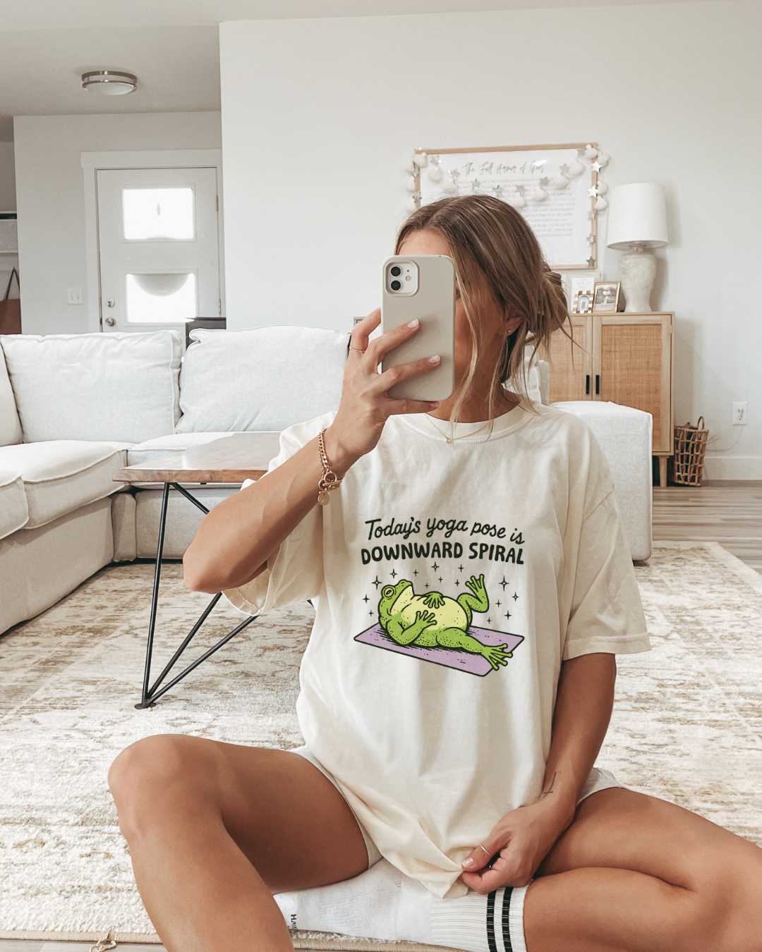 TODAY'S POSE - IVORY